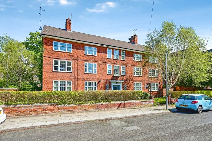 3 Bedroom Flat For Sale In Bertram Road, Liverpool, Merseyside, L17