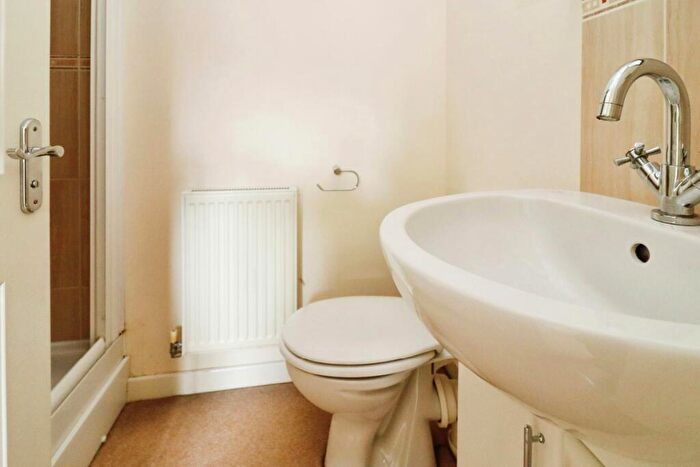 3 Bedroom Terraced House For Sale In The Furlong, Bedford, MK43