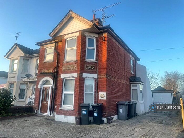 2 Bedroom Flat To Rent In Alma Road, Bournemouth, BH9