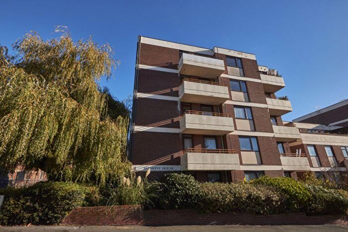 2 Bedroom Flat To Rent In Silver Lane, Exeter, EX4