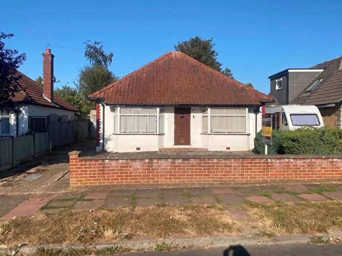 3 Bedroom Detached Bungalow For Sale In Glenalla Road, Ruislip, HA4