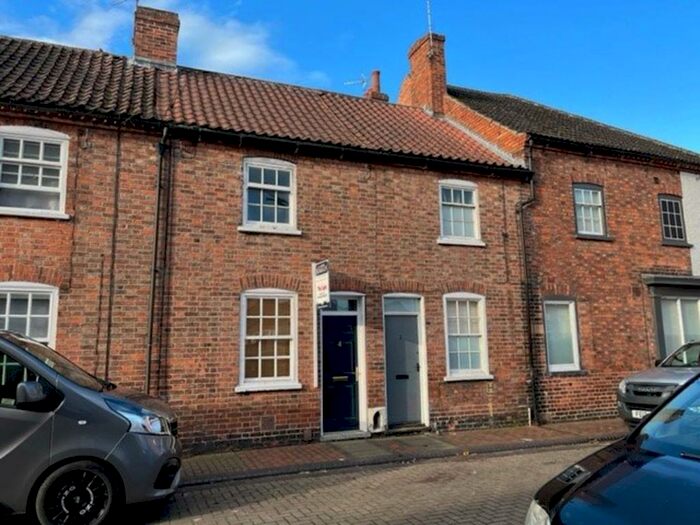 2 Bedroom Terraced House To Rent In Parliament Street, Newark, NG24