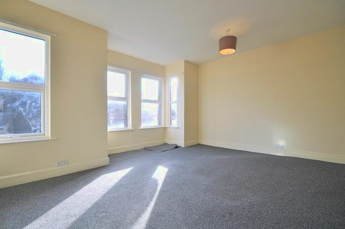 1 Bedroom Flat To Rent In Caerleon Road, Newport, NP19