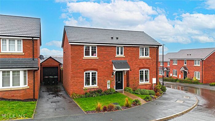 4 Bedroom Detached House For Sale In Cabinhill Road, Nuneaton, Warwickshire, CV10