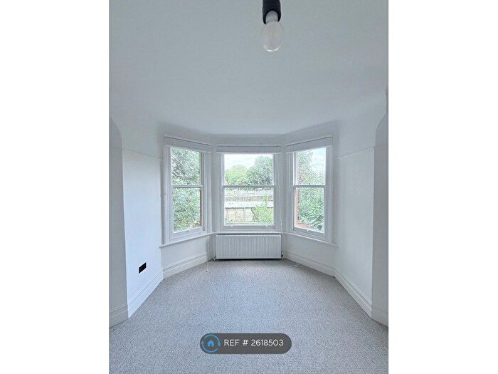 1 Bedroom Flat To Rent In Spencer Road, London, W4