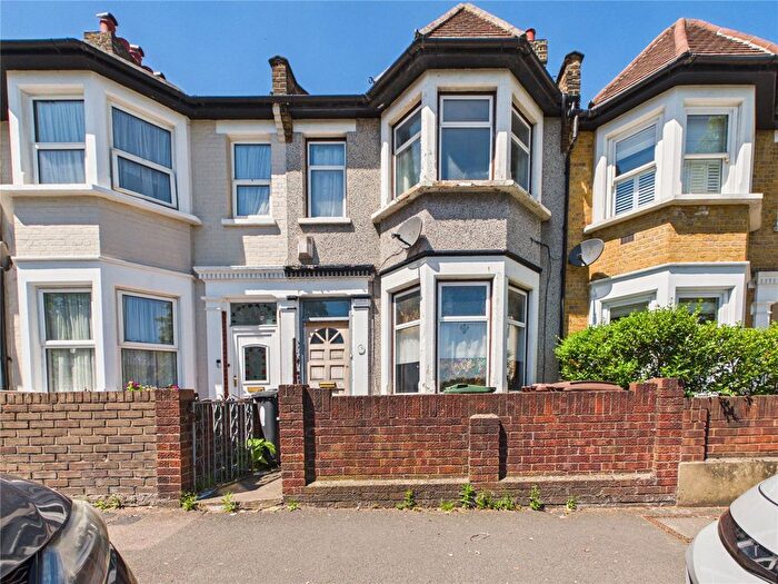 5 Bedroom Terraced House For Sale In Chingford Road, Walthamstow, E17