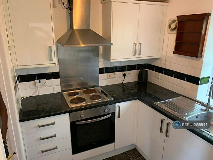 3 Bedroom Terraced House To Rent In Lena Street, Bristol, BS5