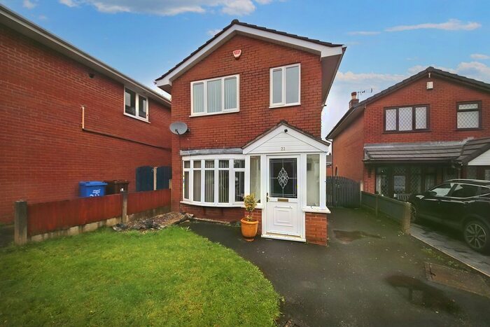 3 Bedroom Detached House For Sale In Churton Grove, Standish, Wigan, Lancashire, WN6