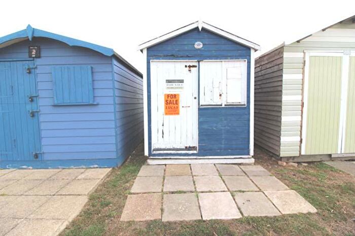 Lodge For Sale In Beach Hut ., Lakeside, Brightlingsea, Essex, CO7
