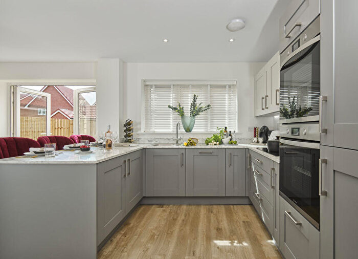 4 Bedroom Detached House For Sale In Mayflower Street, Heybridge, Maldon, CM9
