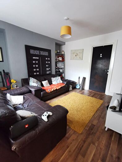 3 Bedroom House To Rent In Balaclava St, St Thomas, Swansea, SA1