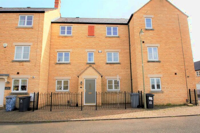 3 Bedroom Terraced House To Rent In Pine Rise, Witney, Oxfordshire, OX28