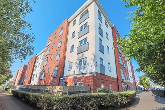 2 Bedroom Flat To Rent In Taywood Road, Northolt, UB5