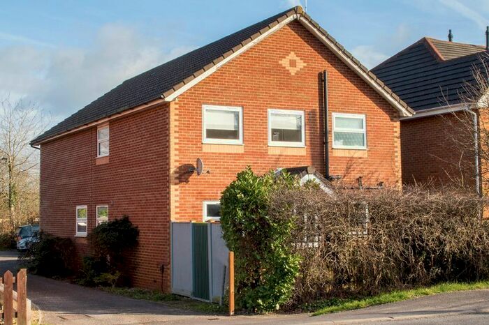 1 Bedroom Flat To Rent In Salisbury Road, Totton, Southampton, SO40