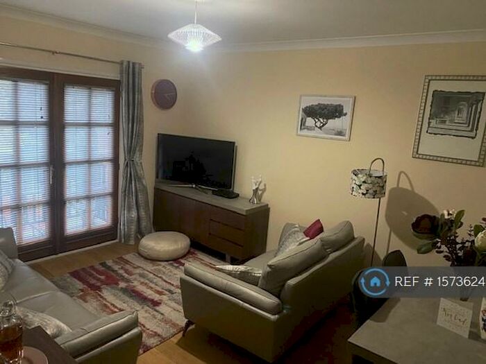 2 Bedroom Flat To Rent In Tunstall Road, Sunderland, SR2