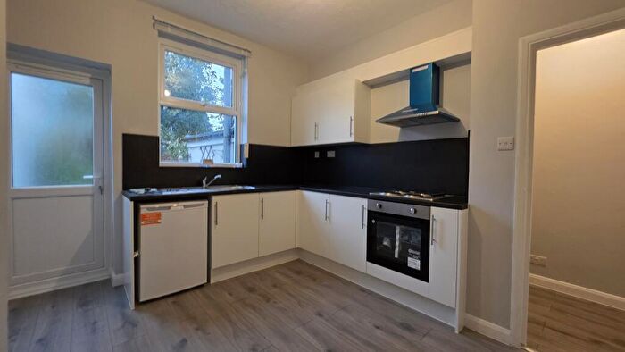 Studio To Rent In London Road, Gravesend, DA11