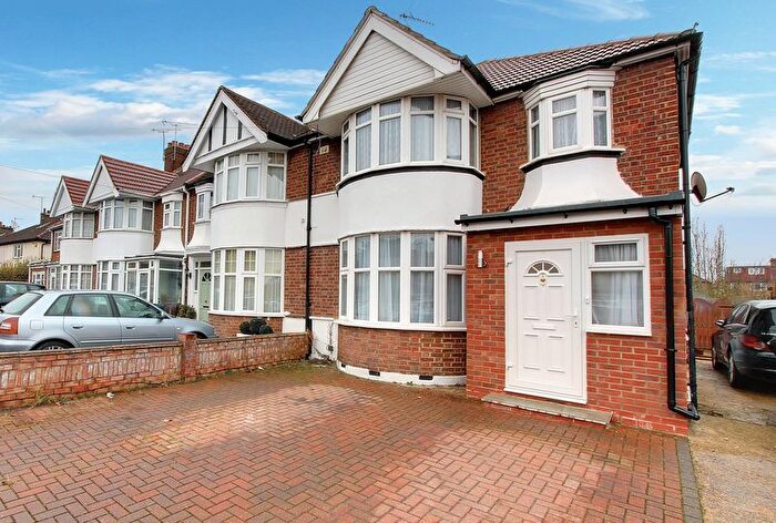 3 Bedroom End Terrace House For Sale In Church Lane, Wealdstone, HA3