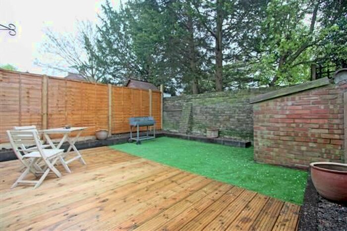 4 Bedroom Terraced House To Rent In Parkthorne Road, Balham, London, SW12