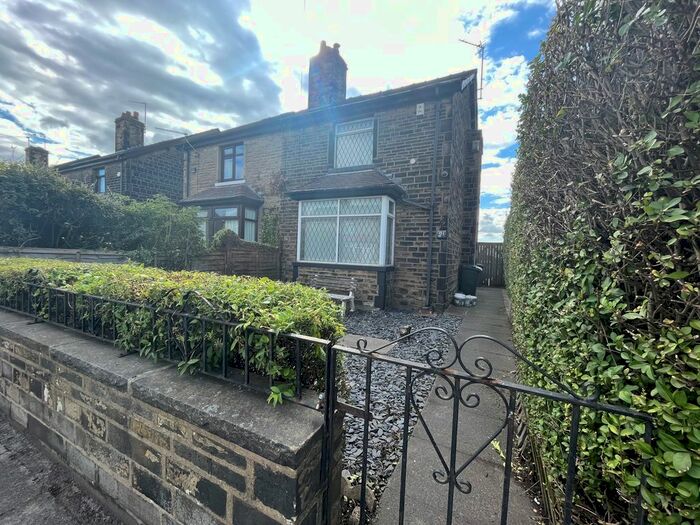 2 Bedroom Semi-Detached House To Rent In Bryanstone Road, Bradford, BD4