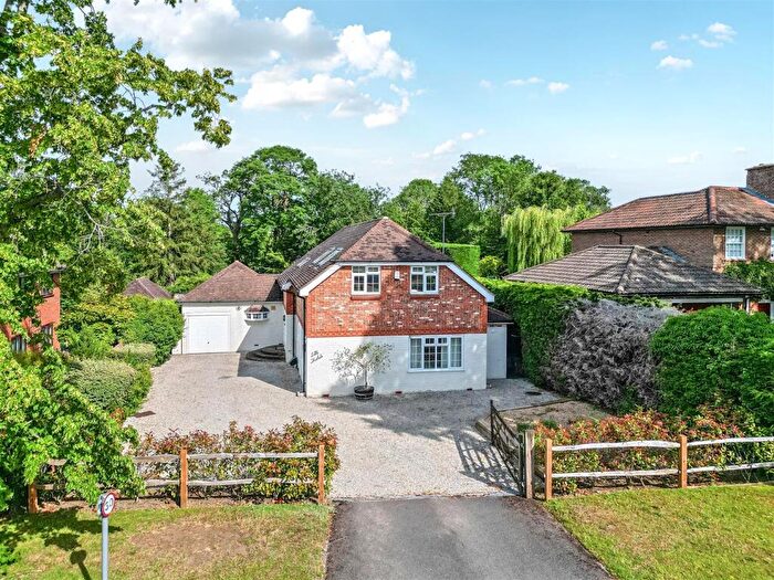 5 Bedroom Detached House For Sale In Forest Road, East Horsley, KT24