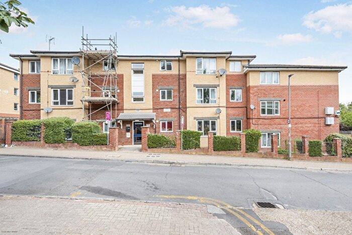 2 Bedroom Flat To Rent In Cortis Road, Putney, SW15