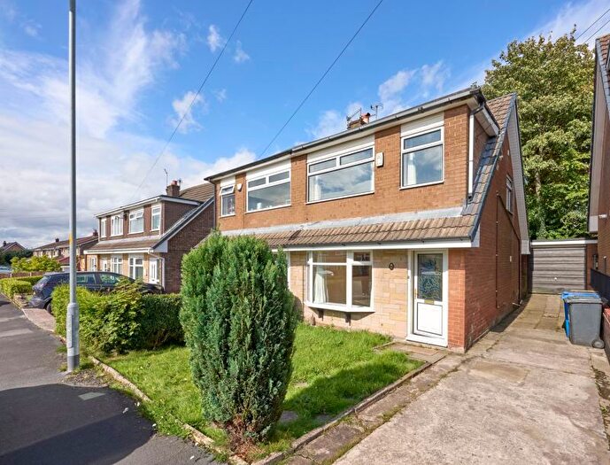 3 Bedroom Semi-Detached House For Sale In Robin Hill Drive, Standish, Wigan, WN6