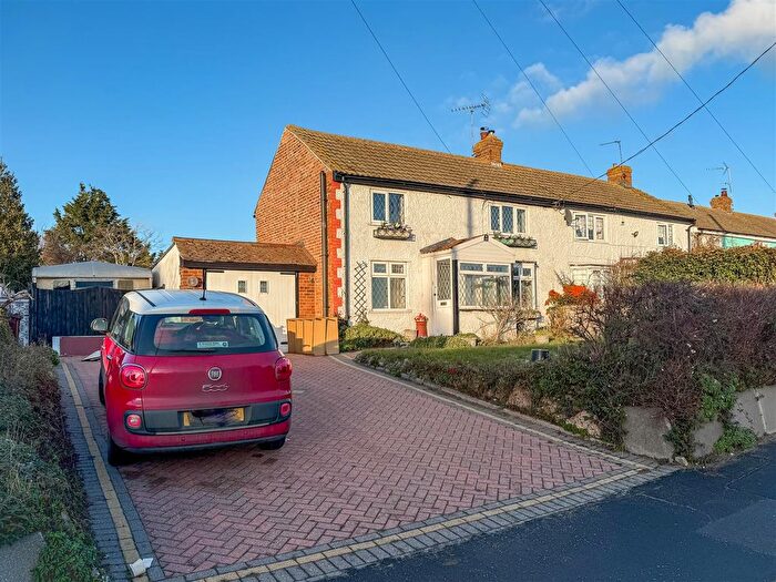 3 Bedroom Semi Detached House For Sale In Clacton Road, St. Osyth, Essex, CO16