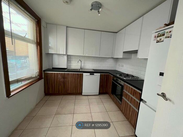 3 Bedroom Terraced House To Rent In Stirling Road, London, E13