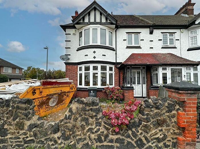 4 Bedroom End Of Terrace House To Rent In Grange Road, DA11