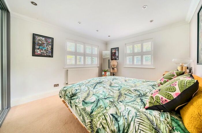 5 Bedroom Detached House For Sale In Molyneux Park Road, Tunbridge Wells, TN4