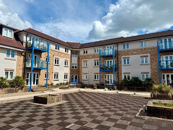 2 Bedroom Flat To Rent In Hulse Road, Southampton, SO15