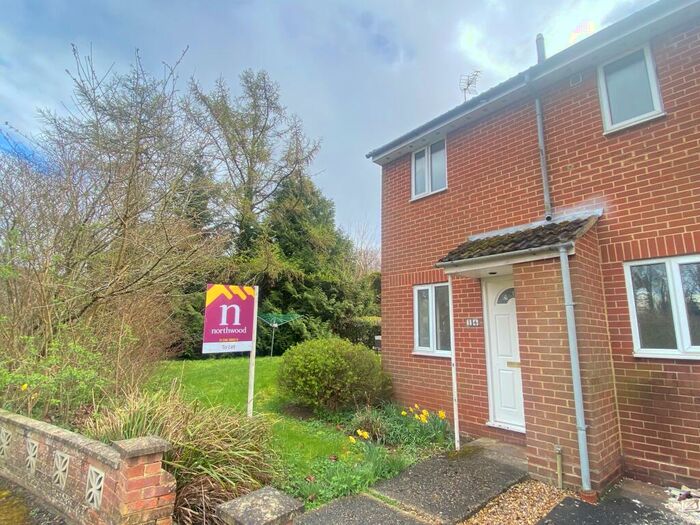 1 Bedroom Cluster House To Rent In Rembrandt Close, Black Dam, Basingstoke, RG21