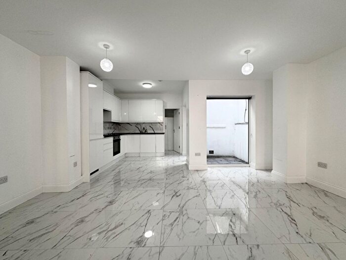 1 Bedroom Flat To Rent In Stroud Green Road, Finsbury Park, N4