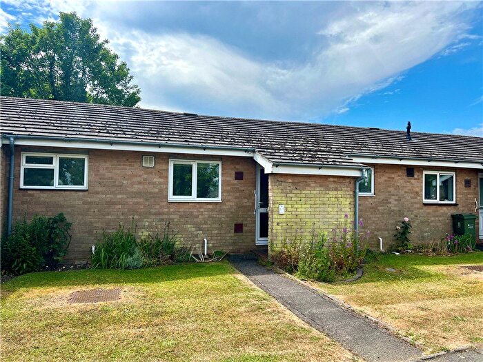 1 Bedroom Bungalow For Sale In Powell Close, Guildford, Surrey, GU2