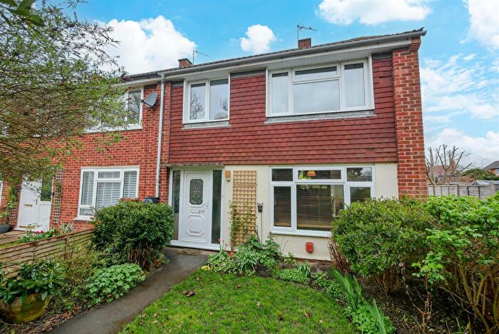 3 Bedroom End Of Terrace House For Sale In Allnatt Avenue, Wallingford, OX10