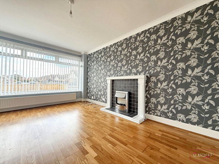 2 Bedroom Detached Bungalow To Rent In Howell Avenue, Rhuddlan, LL18