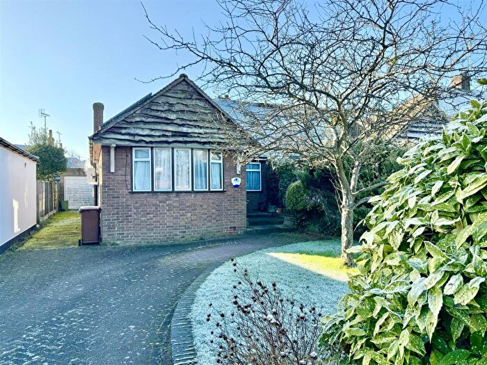 3 Bedroom Semi-Detached Bungalow For Sale In Oliver Road, Shenfield, Brentwood, CM15