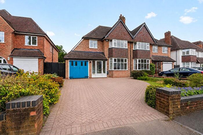 3 Bedroom Semi-Detached House For Sale In St. Helens Road, Solihull, B91