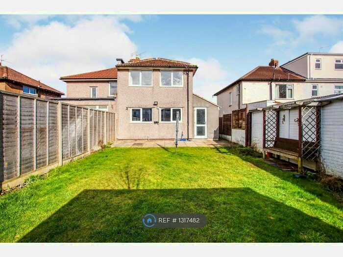 4 Bedroom Semi-Detached House To Rent In Filton Avenue, Filton, Bristol BS34