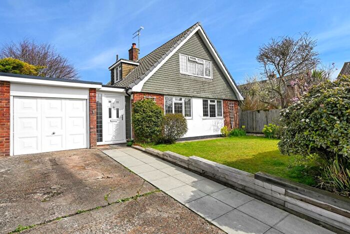 4 Bedroom Detached House For Sale In Gresham Close, Old Town, Eastbourne, BN21