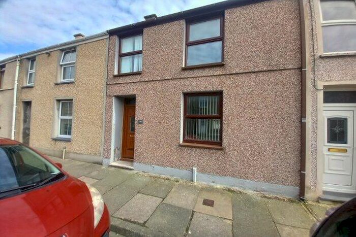 3 Bedroom Property To Rent In East Avenue, Porthmadog, LL49