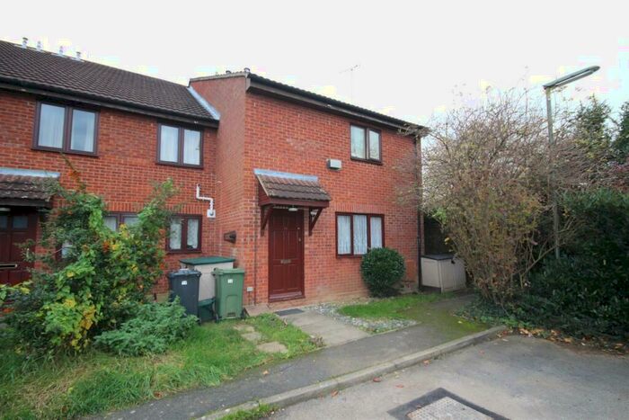 1 Bedroom Maisonette To Rent In Moore Close, Tongham, GU10