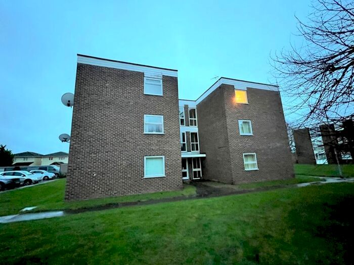 1 Bedroom Flat To Rent In Crest Court, Hereford, HR4