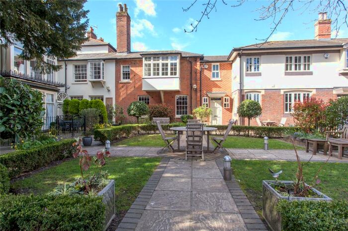 2 Bedroom Terraced House To Rent In West Hill Court, Kings Road, Henley-on-Thames, Oxfordshire, RG9