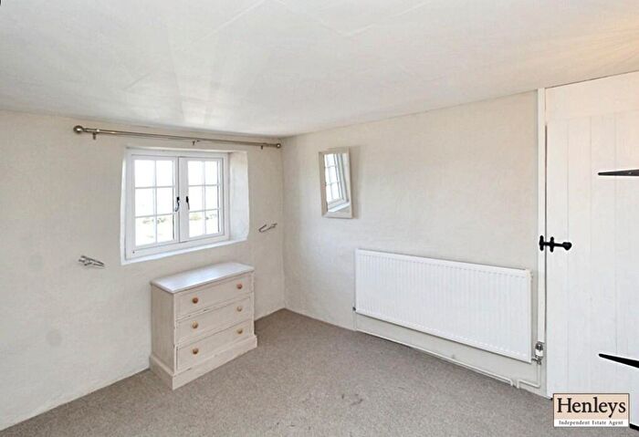 2 Bedroom Cottage For Sale In Waterside, Isleham, CB7