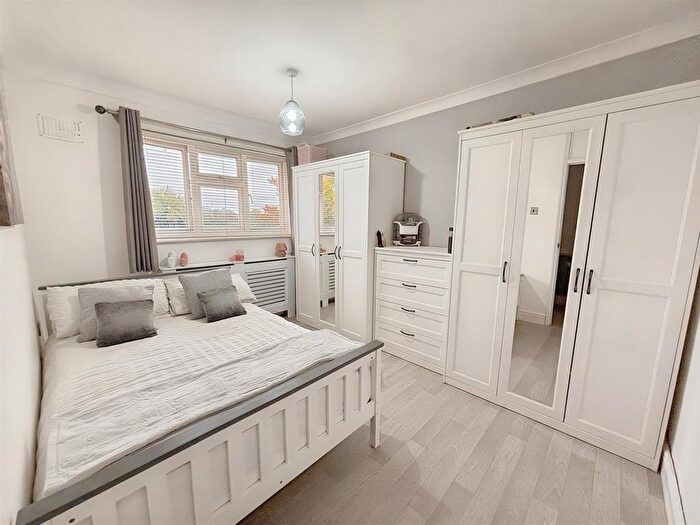 3 Bedroom Terraced House For Sale In Boyce Road, Stanford-Le-Hope, SS17