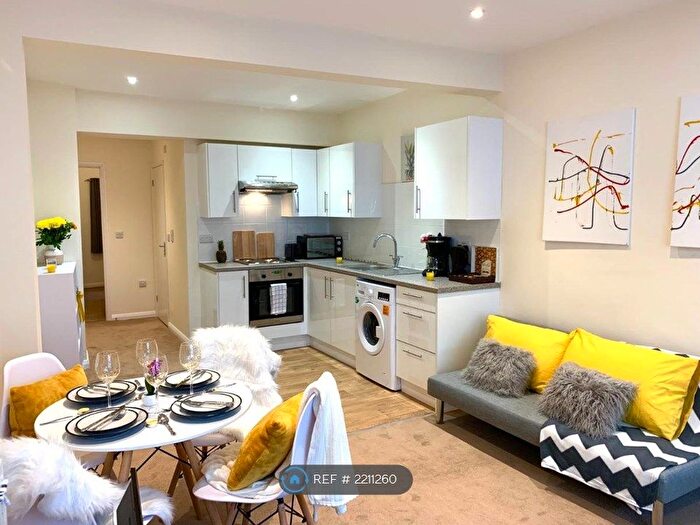 1 Bedroom Flat To Rent In Cavendish Place, Eastbourne, BN21