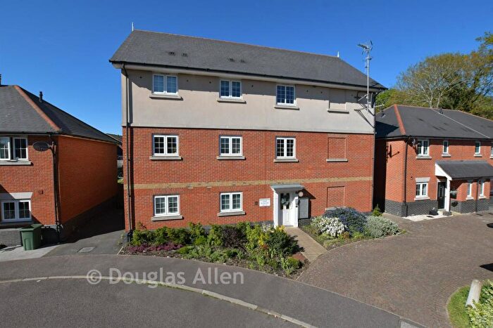 1 Bedroom Flat For Sale In De Paul Way, Brentwood, Essex, CM14