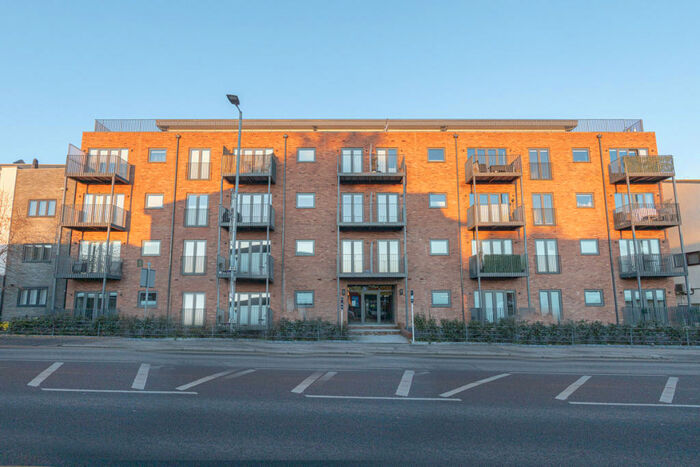 2 Bedroom Penthouse To Rent In London Road, Benfleet, SS7