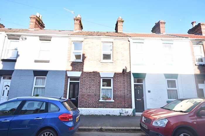 2 Bedroom Terraced House To Rent In Oxford Street, Exeter, EX2